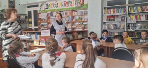 "Поспешим, друзья, скорей - нашей сказке юбилей!"