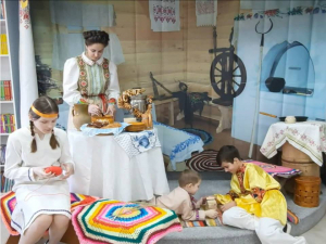 Детская библиотека МКУК "Апанасенковская МЦБ" представляет!Понедельник &ndash; Встреча Масленицы.